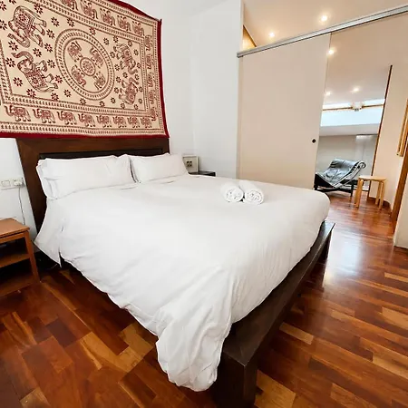 Sleep & Duplex Barri Vell *